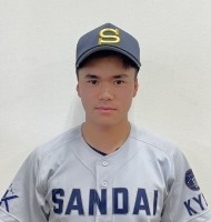由上 慶
