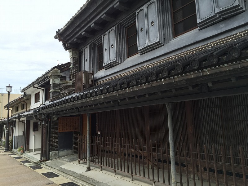 高岡11