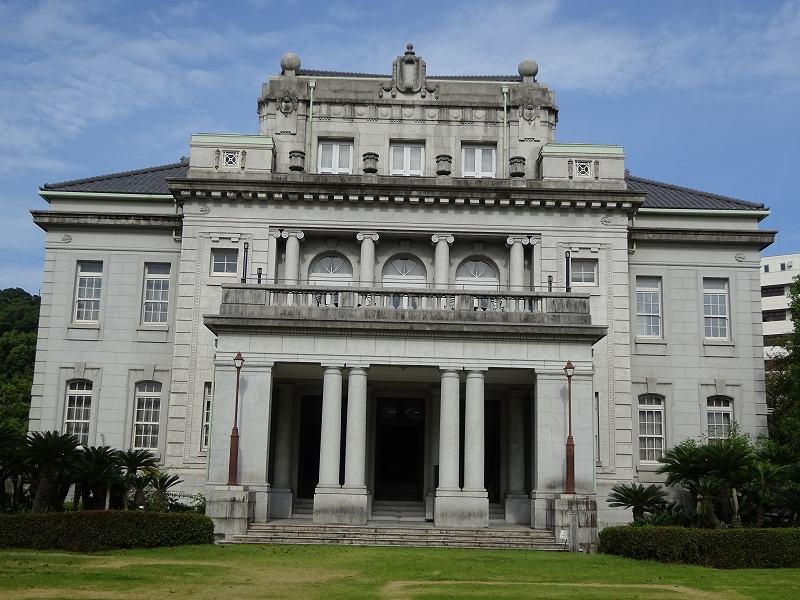 旧鹿児島県庁本館正面玄関