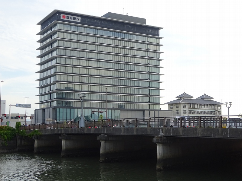 百五銀行本店