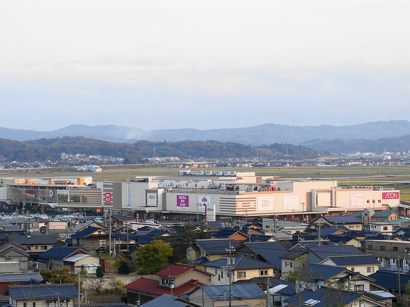 イオンモールかほく