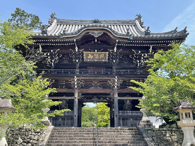 中門