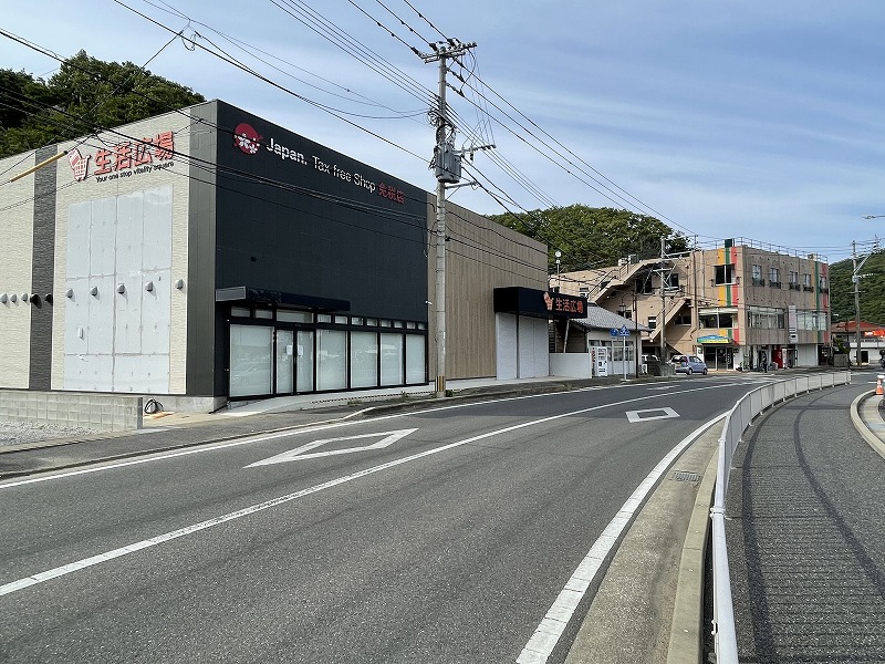 比田勝港 免税店