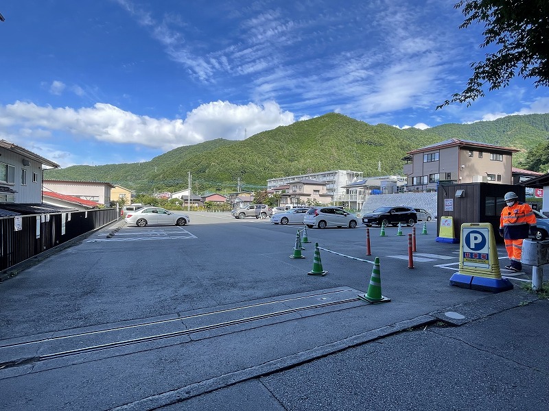 新倉山浅間公園 駐車場