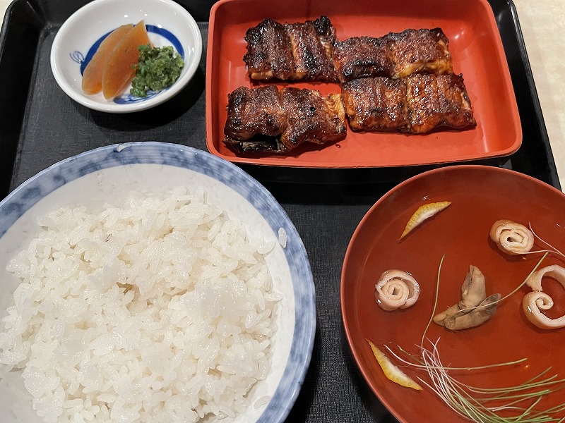 食堂なか川
