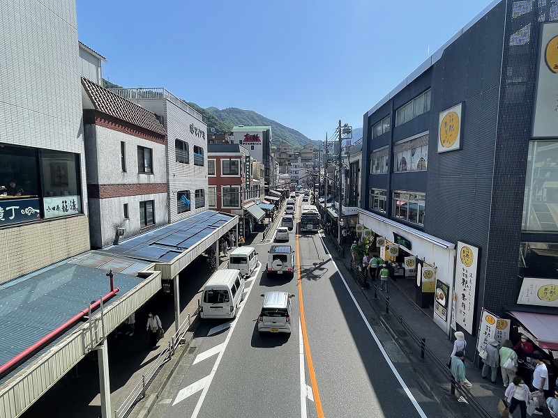 箱根湯本駅前商店街