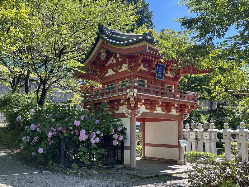 壺阪寺 天竺門