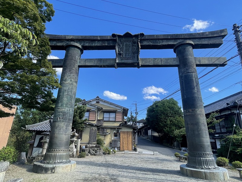 銅の鳥居