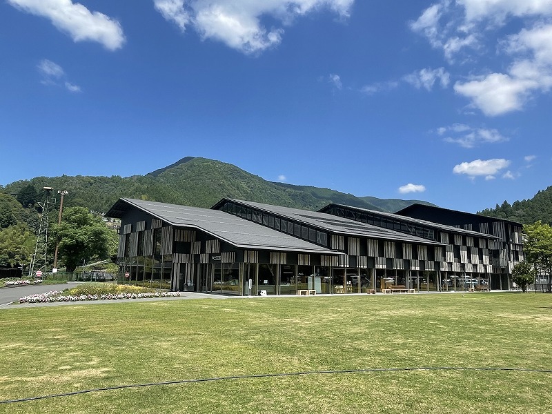 梼原町立図書館
