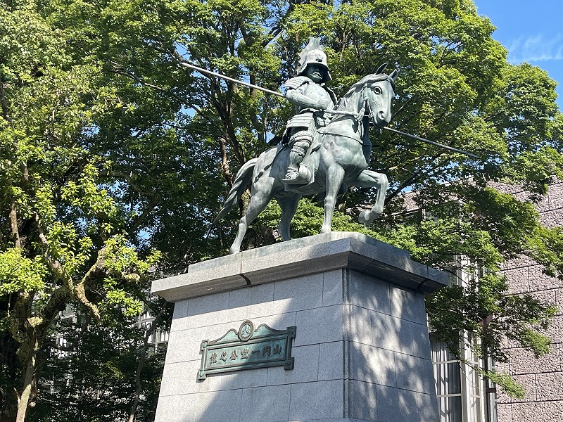 山内一豊像