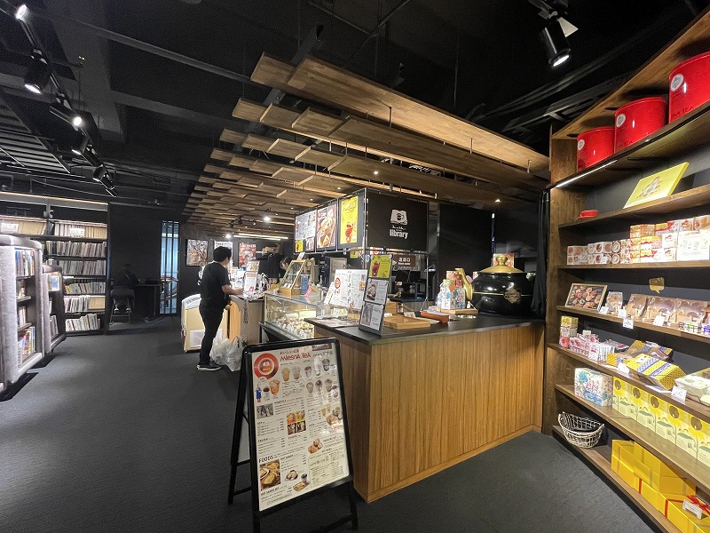 寝屋川市立中央図書館