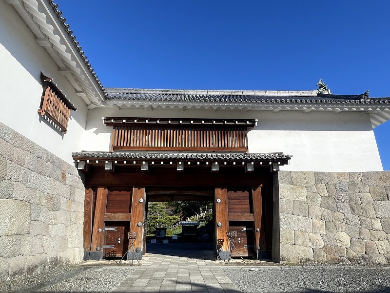 東御門