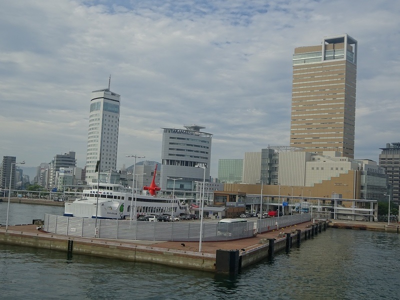 高松港